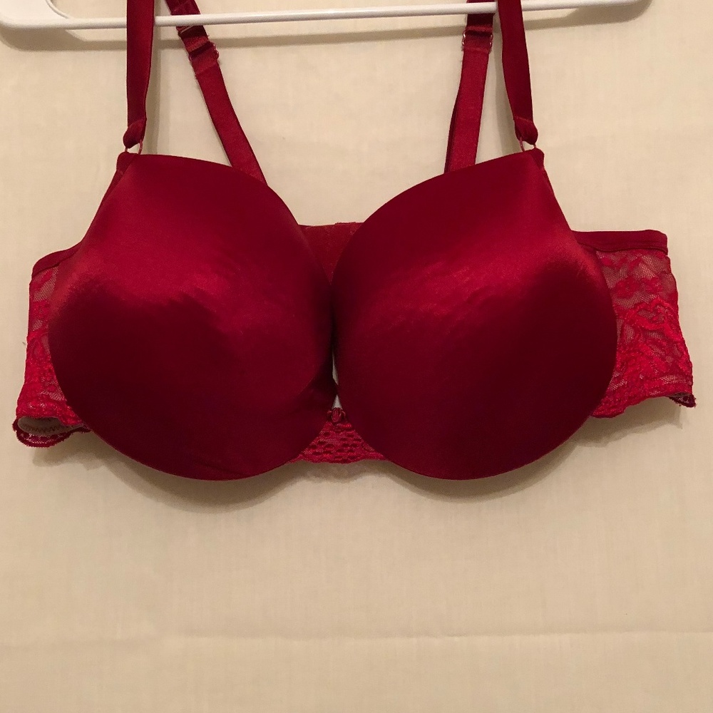 Cacique Red satin and lace balconette bra
